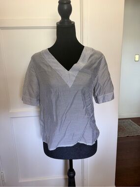 Striped V-Neck Short Sleeve Women's Top - Blue/White